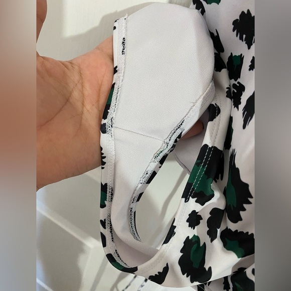 Zaful Plunge Criss Cross Tie Back Leopard Cheeky One Piece Swimsuit - Picture 5 of 5